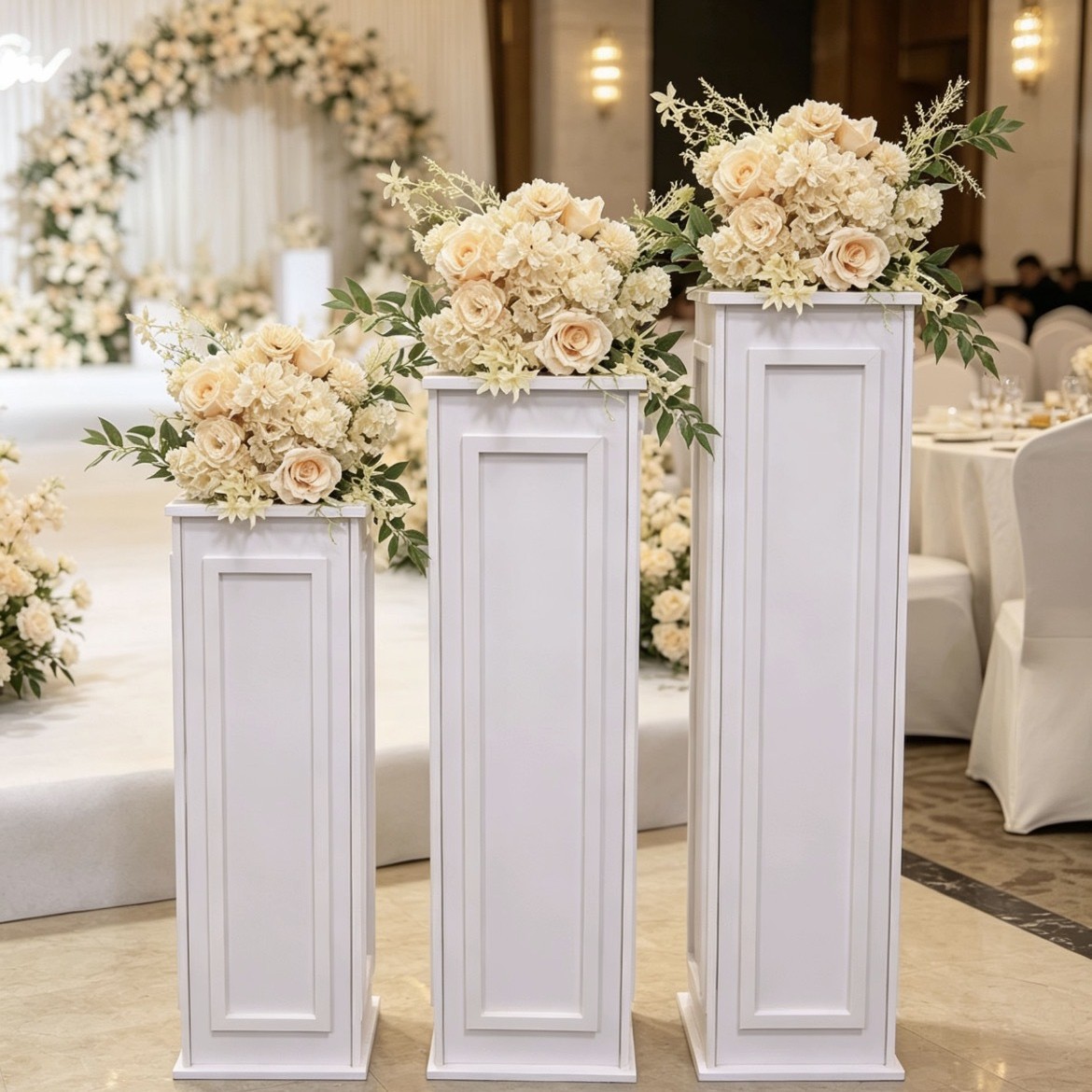 Supply Wedding Venue - Bruiloftdecoraties PVC Romeinse Kolommen Buitenlocatie Bruiloftindeling